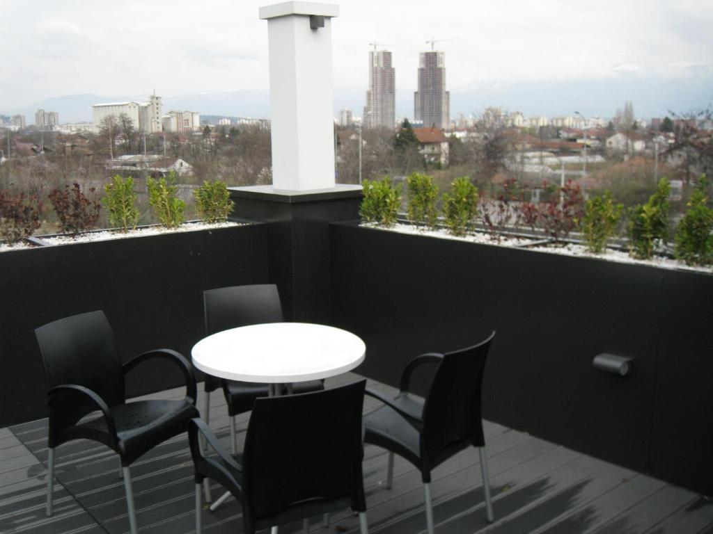 Domus Aparthotel Skopje Bilik gambar